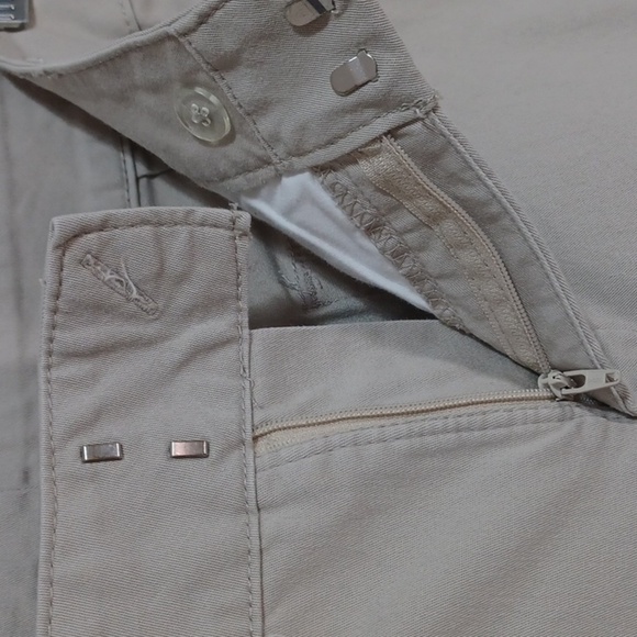 LEE WOMENS NATURAL FIT SIZE 14 IN A BEAUTIFUL CREAM COLOR - Picture 4 of 6